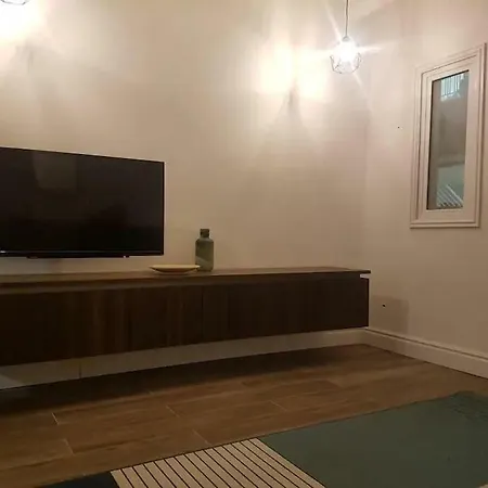 Designer 1 Bedroom By Ferries Sliema