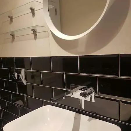 Designer 1 Bedroom By Ferries Sliema