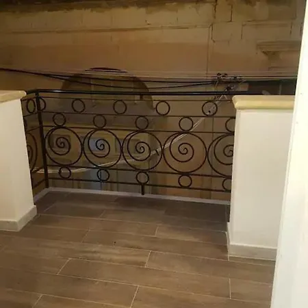 Designer 1 Bedroom By Ferries Apartment